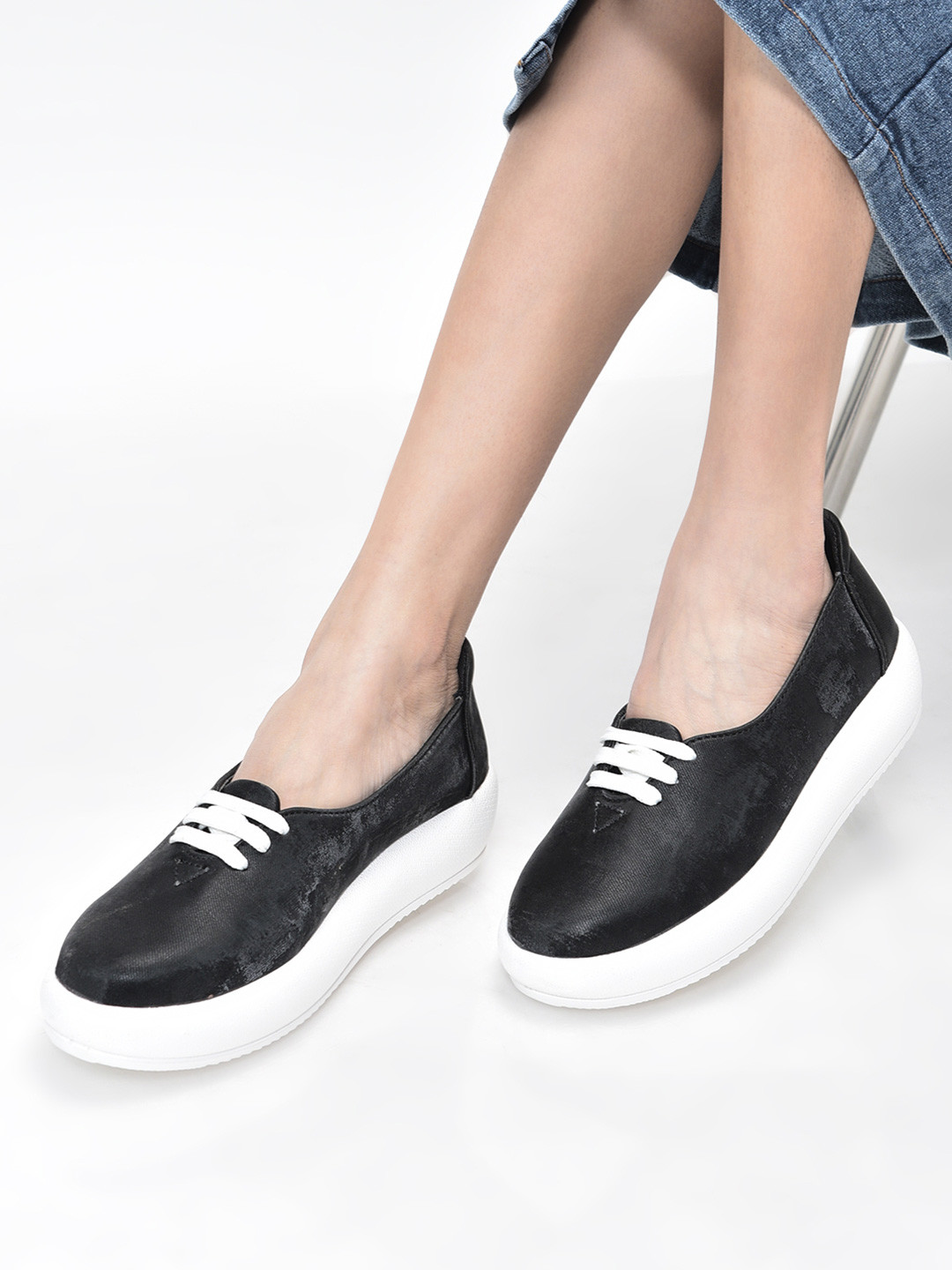 FAUSTO Women Slip-On Enhancer Stylish Velvet Sneakers