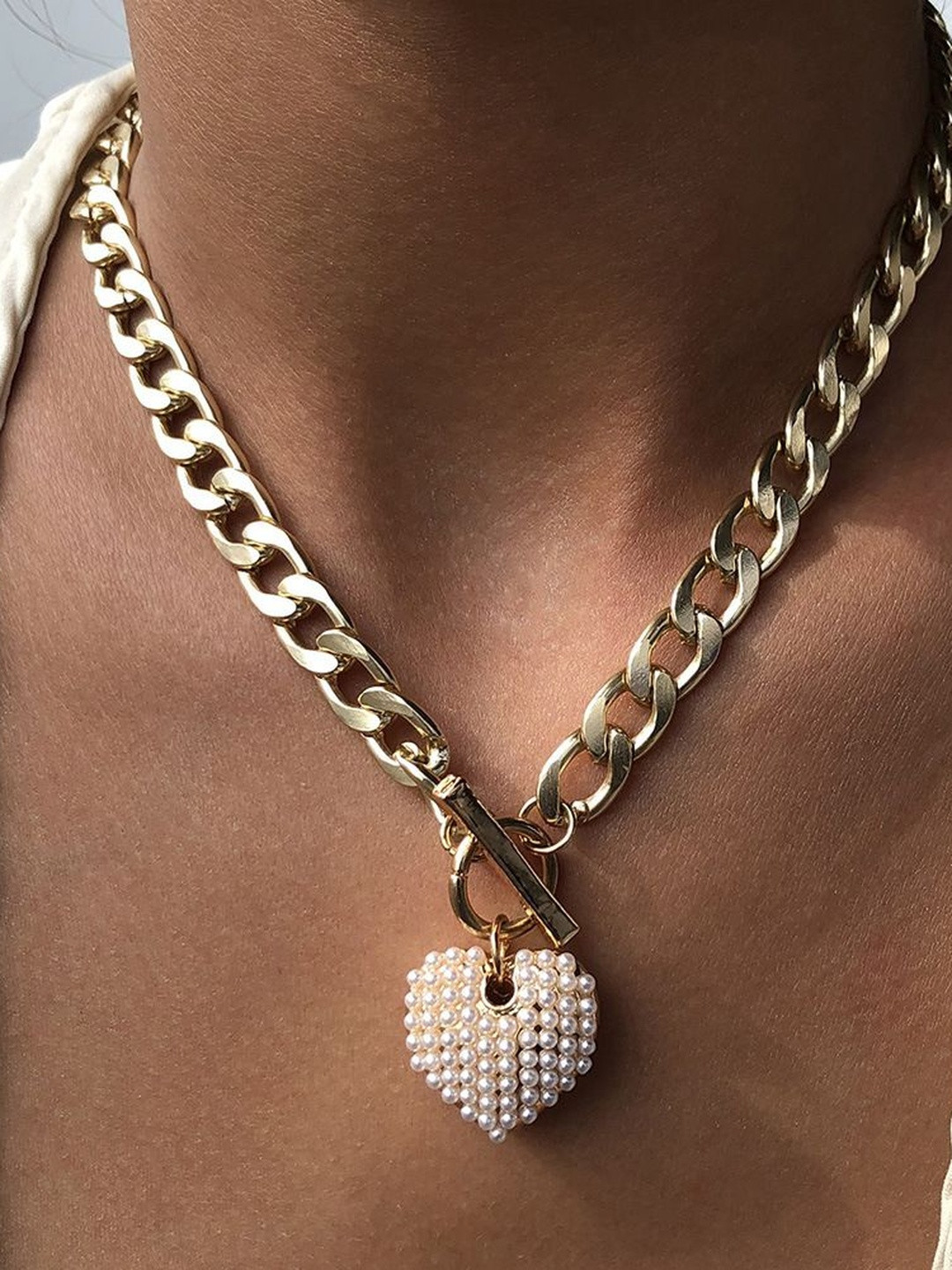 Arzonai Women Gold-Toned Heart Necklace