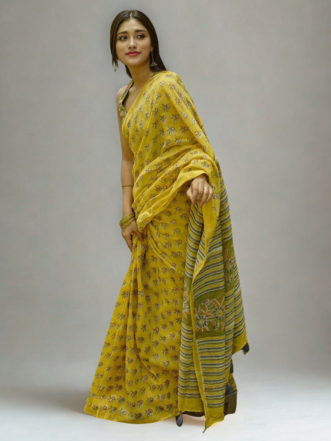 AWRIYA Ethnic Motifs Printed Chanderi Saree