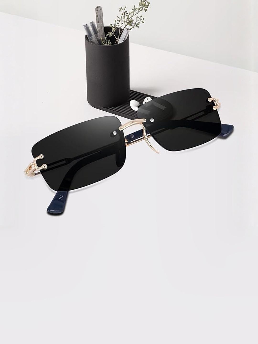 Arzonai Unisex Rectangle Sunglasses with UV Protected Lens MA-792-GOLD-BLACK-VL