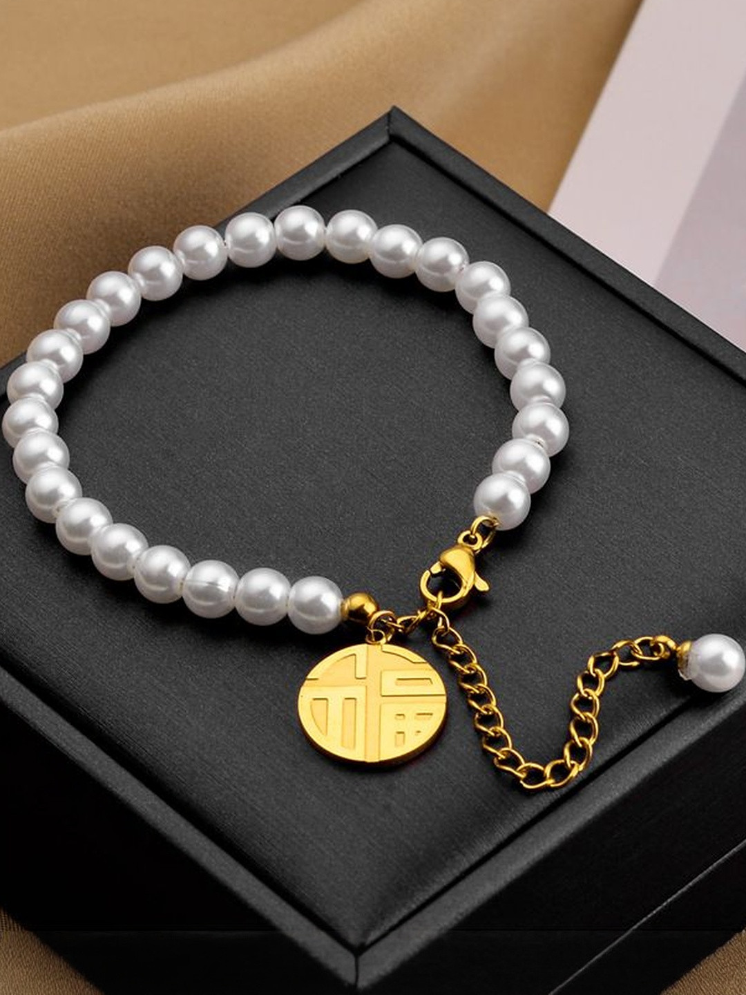 Arzonai Women Pearl Bracelet