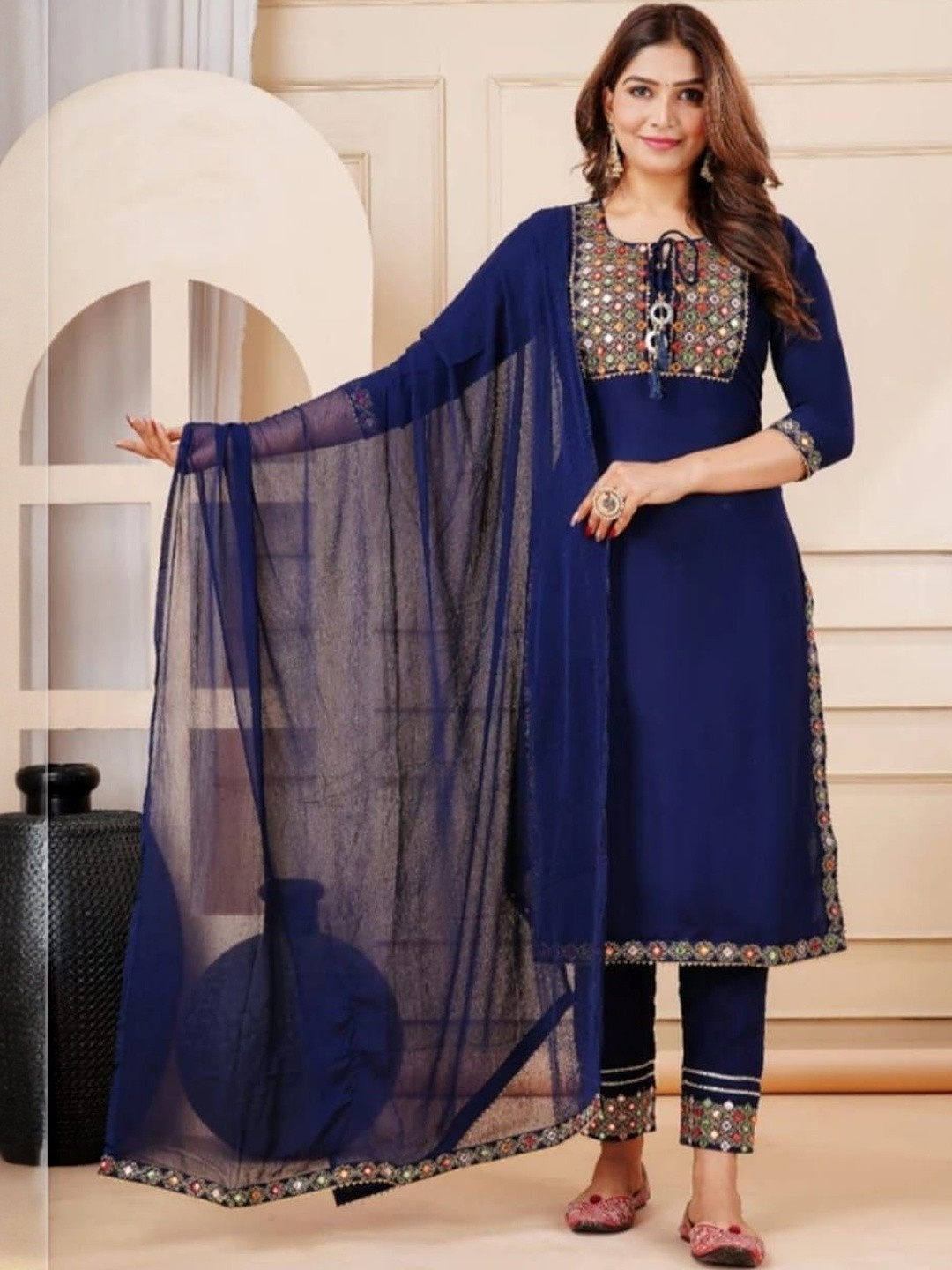 HIRA FASHION Women Navy Blue Mirror Work Embroidered Round Neck Ethnic Kurta Set