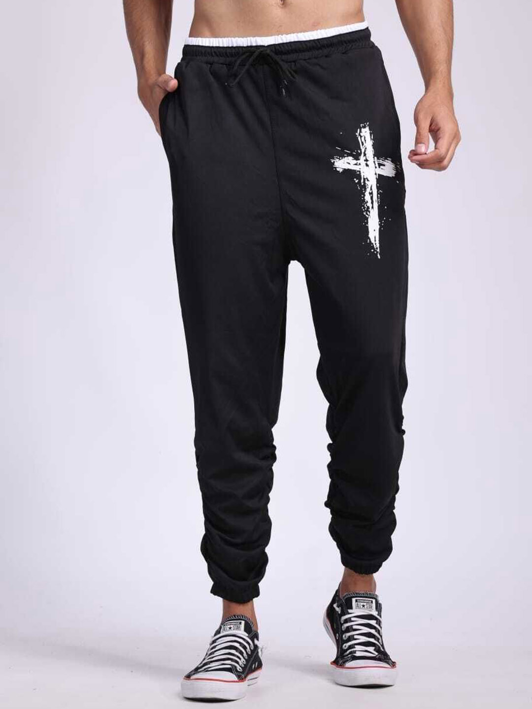 YELLOW TREE Men Tree Cross Printed Regular Fit Low-Rise Trousers