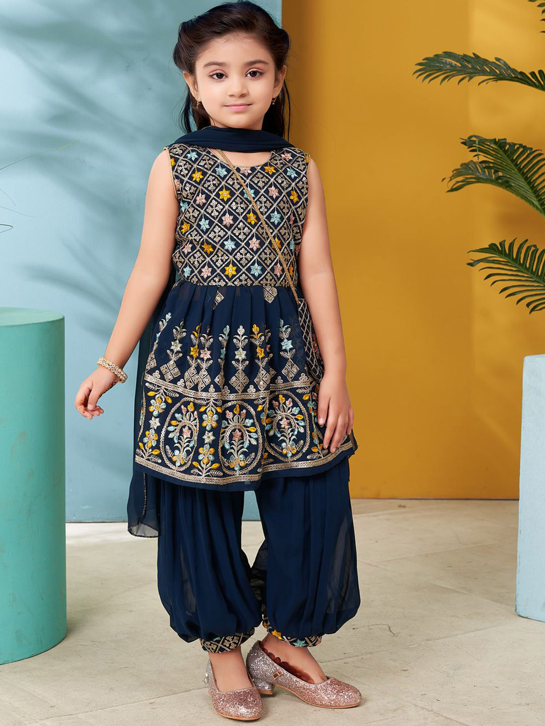 BAESD Girls Georgette Embroidery Kurta Patiala Set With Dupatta & Sling Bag