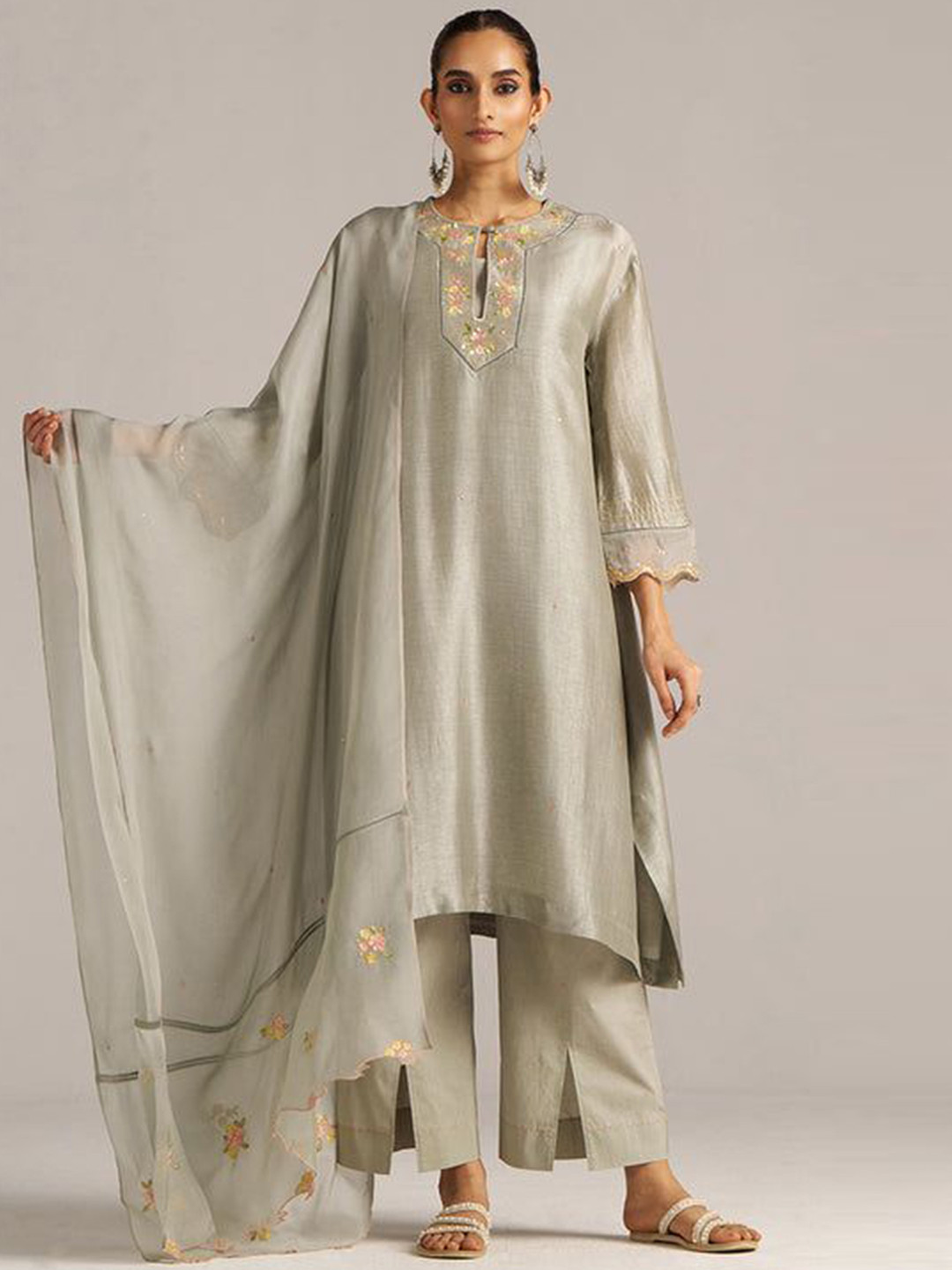 Ganga Women Ivory Bemberg Silk Festive Kurta Set