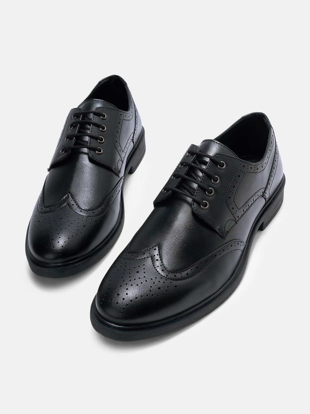 BYFORD by Pantaloons Men Textured Formal Oxford