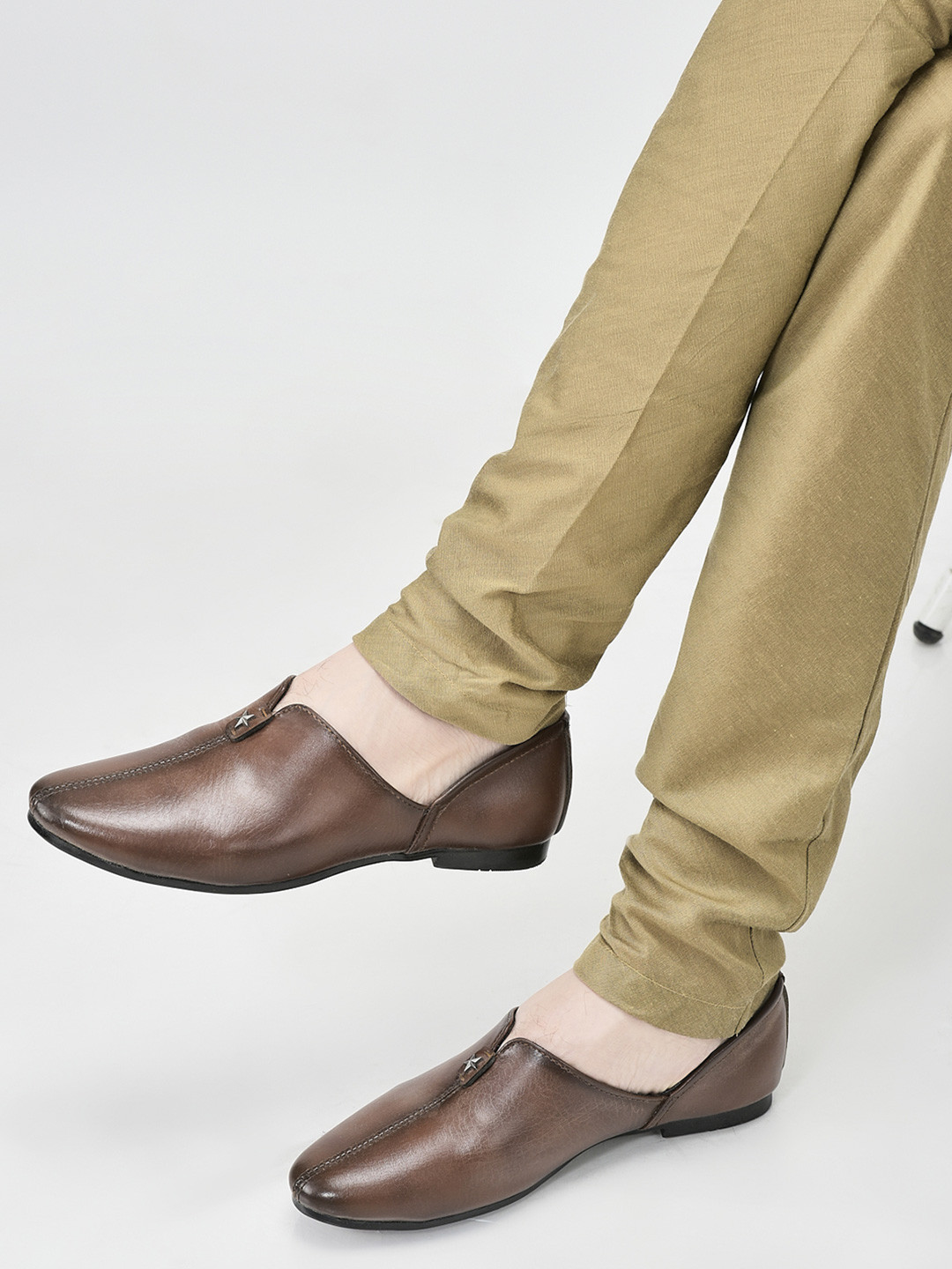 FAUSTO Men PU Slip-On Pointed Toe Contrast Sole Mojaris