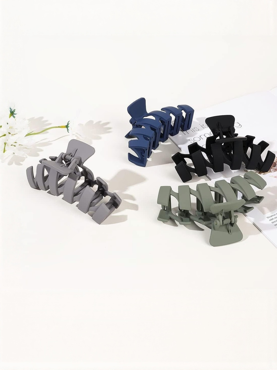 DIVASTRI Women Set of 4 Matte Finish Wave Plastic Claw Clips