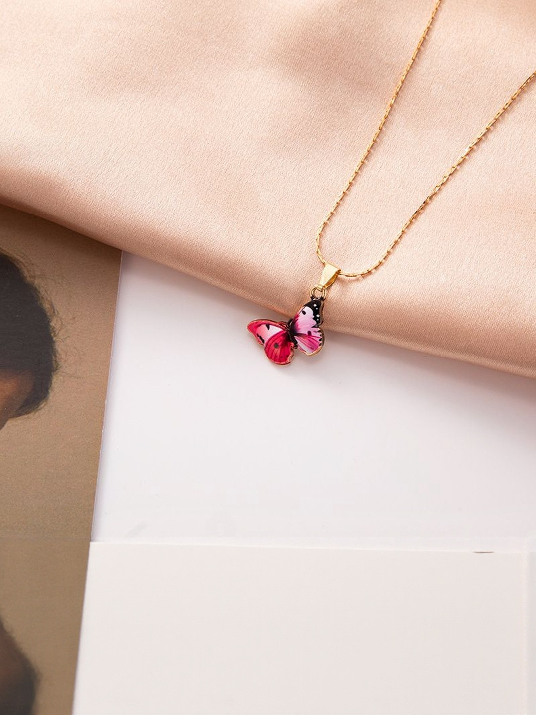 Arzonai Women Pink & Black Butterfly Gold-Plated Necklace