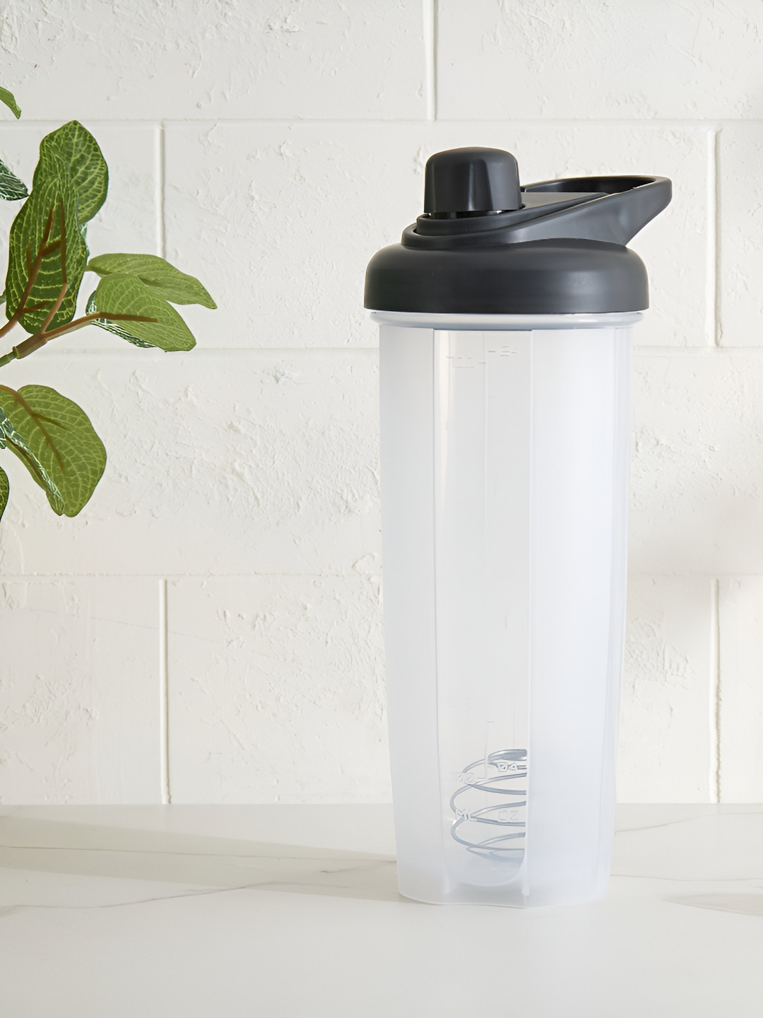 Home Centre Black & White Water Bottle 750 ml