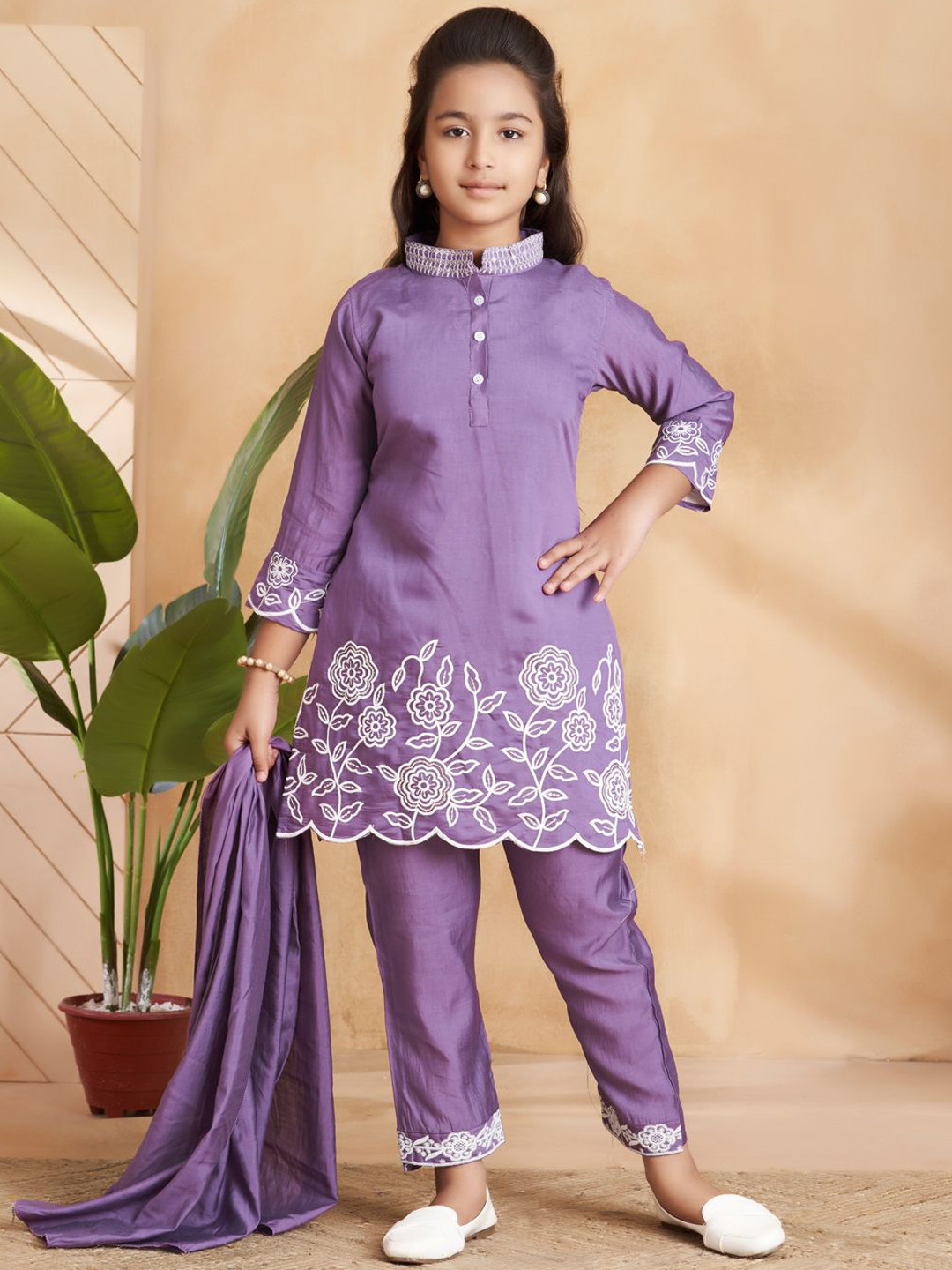 BAESD Girls Thread Embroidery Kurti Pant Set With Dupatta