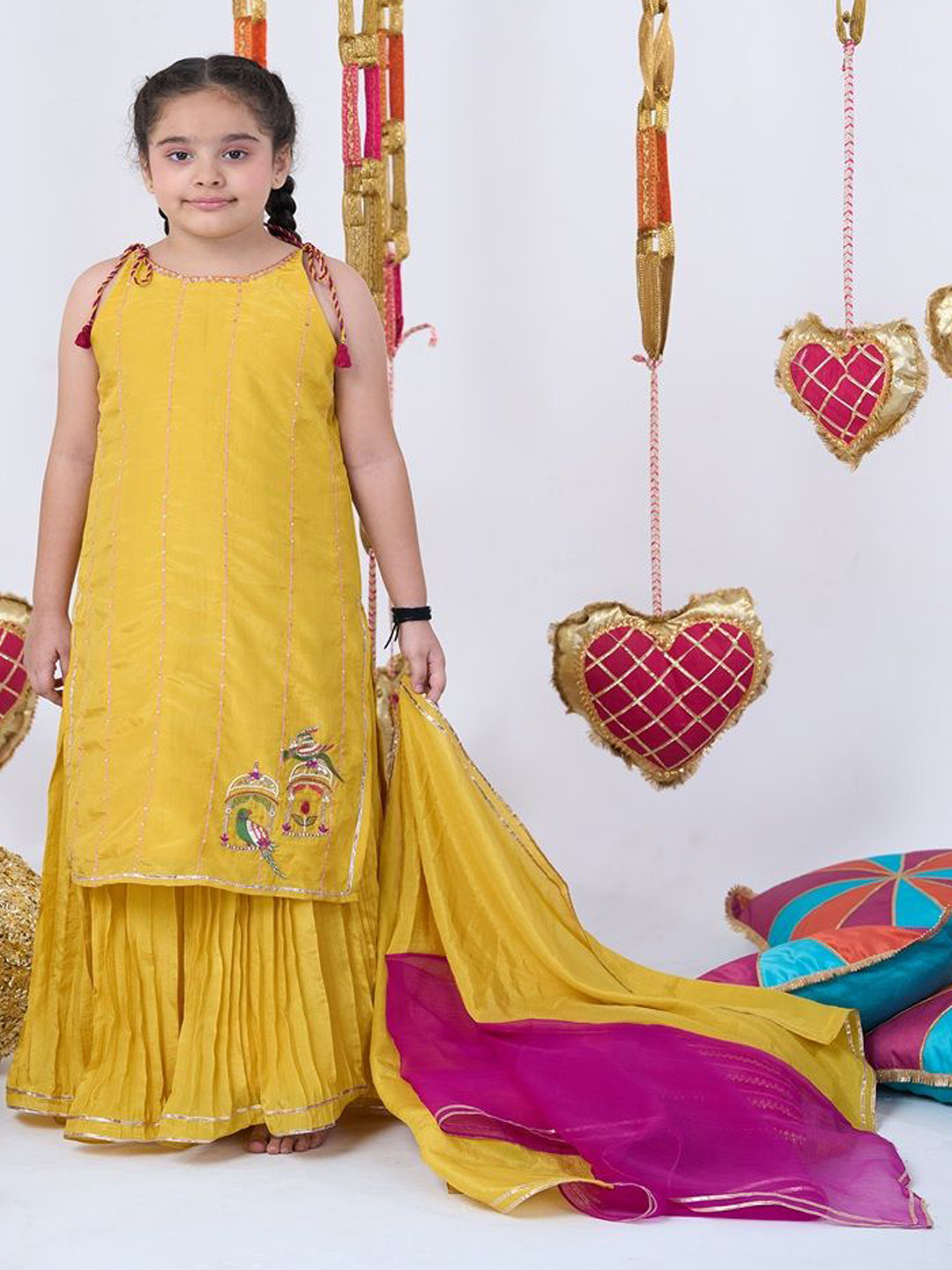 Vivedkids Girls Embroidered Regular Kurta & Sharara With Contrast Dupatta