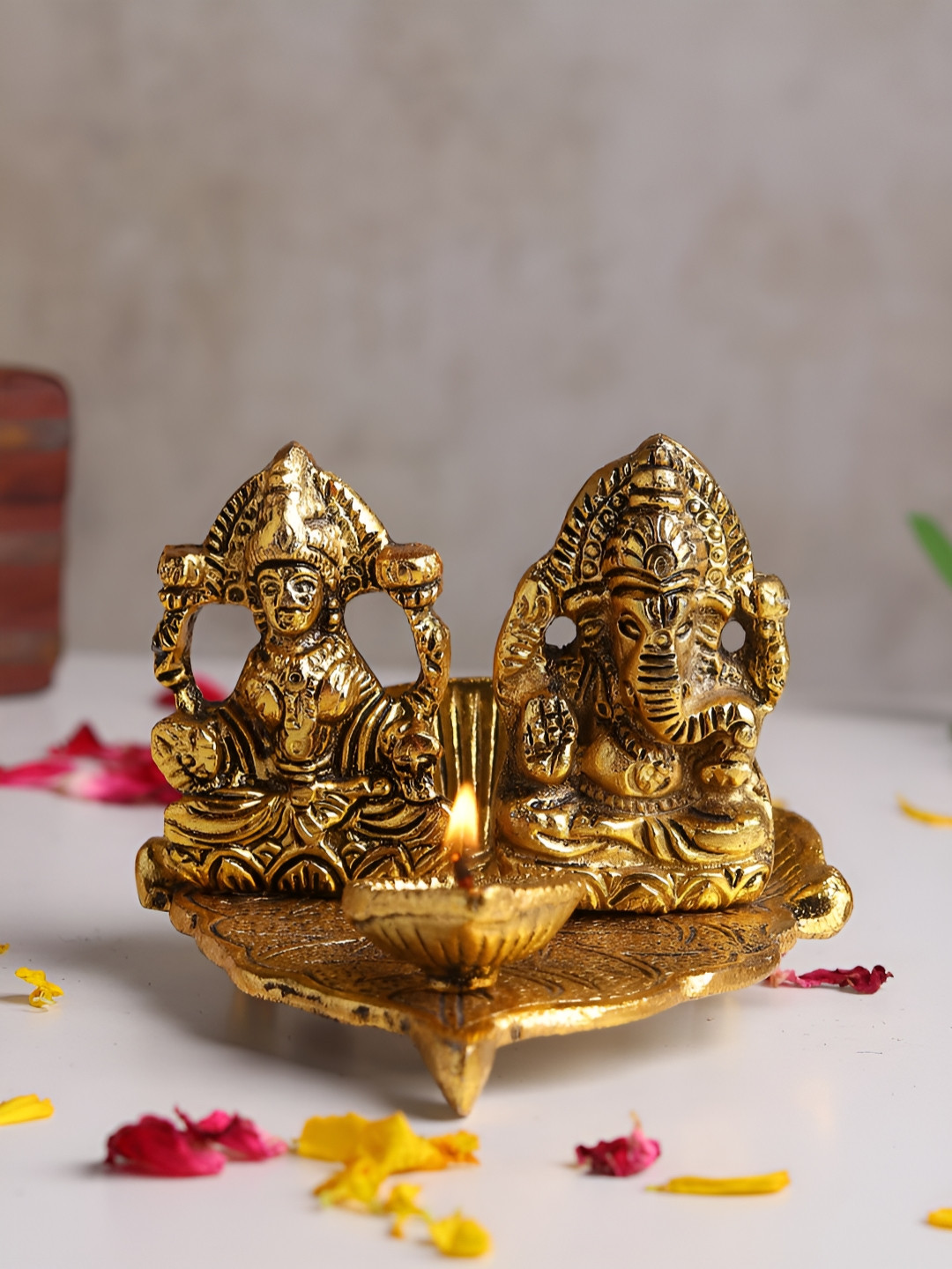 HABERE INDIA Gold-Toned Goddess Laxmi Ganesh Metal Idol Showpiece
