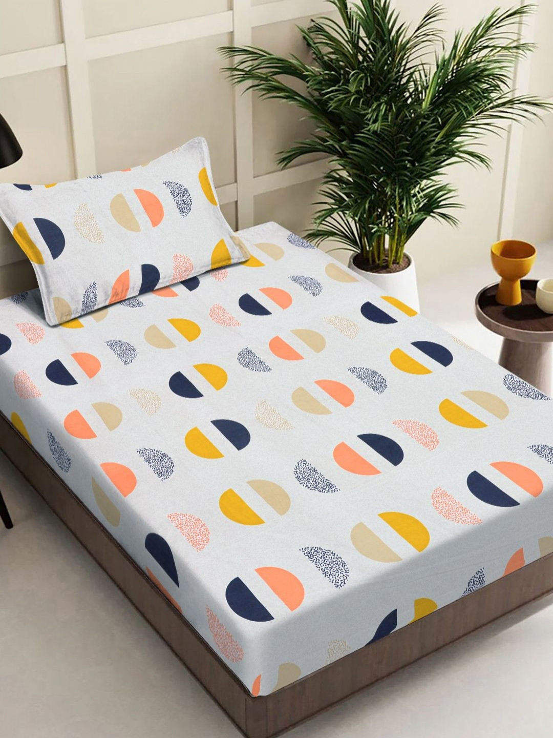 FABINALIV Off White Geometric 300 TC Single Bedsheet With 1 Pillow Cover 2.20 m x 1.50 m