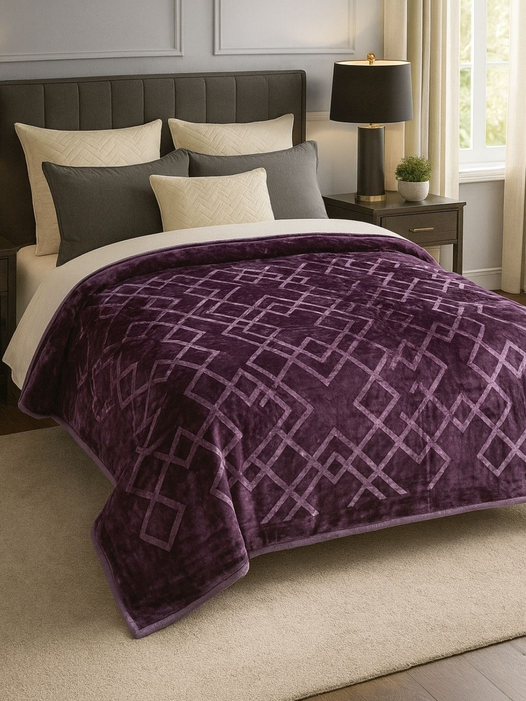 Signature Purple And White 600 GSM Geometric Printed Mild Winter Double Bed Blanket