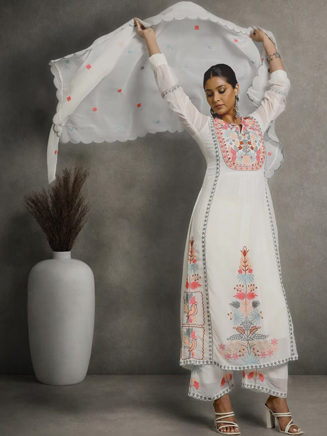 ATOXIC Women Floral Embroidered Empire Mirror Work Kurta & Palazzo With Dupatta