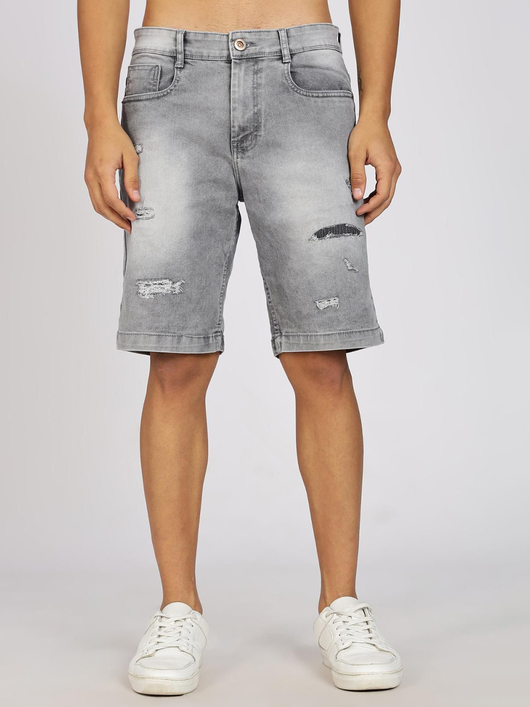 COLOR HUNT Men Washed Denim Shorts
