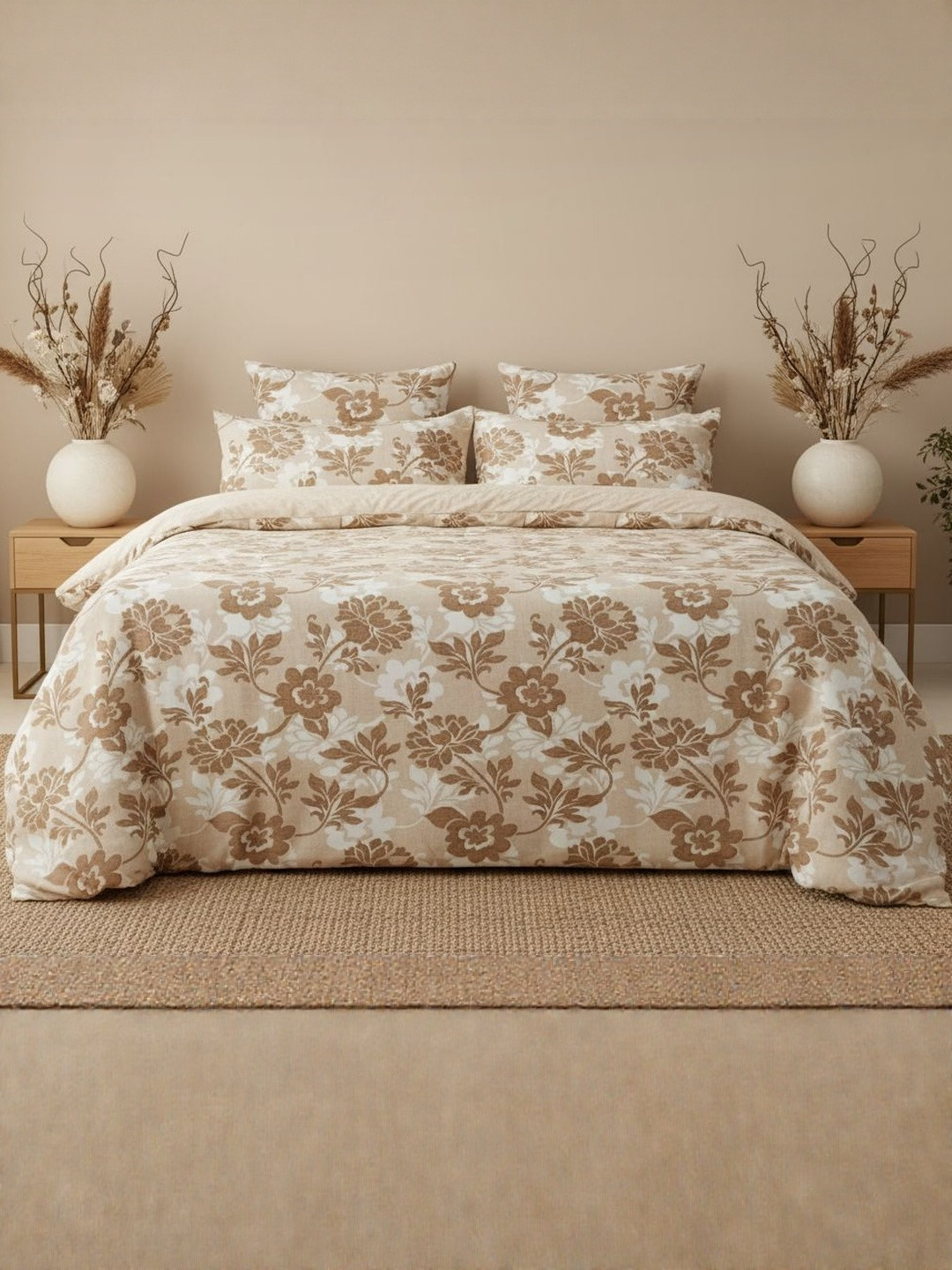 Signature Brown Floral 120 TC King Bedsheet with 2 Pillow Covers