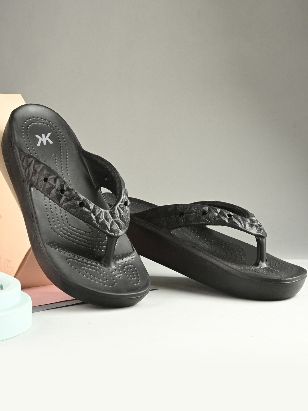 Kook N Keech Women Thong Flip-Flops