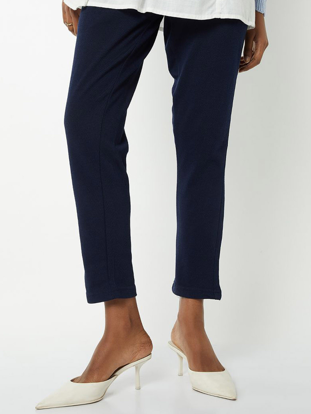 max Women Mid-Rise Trousers