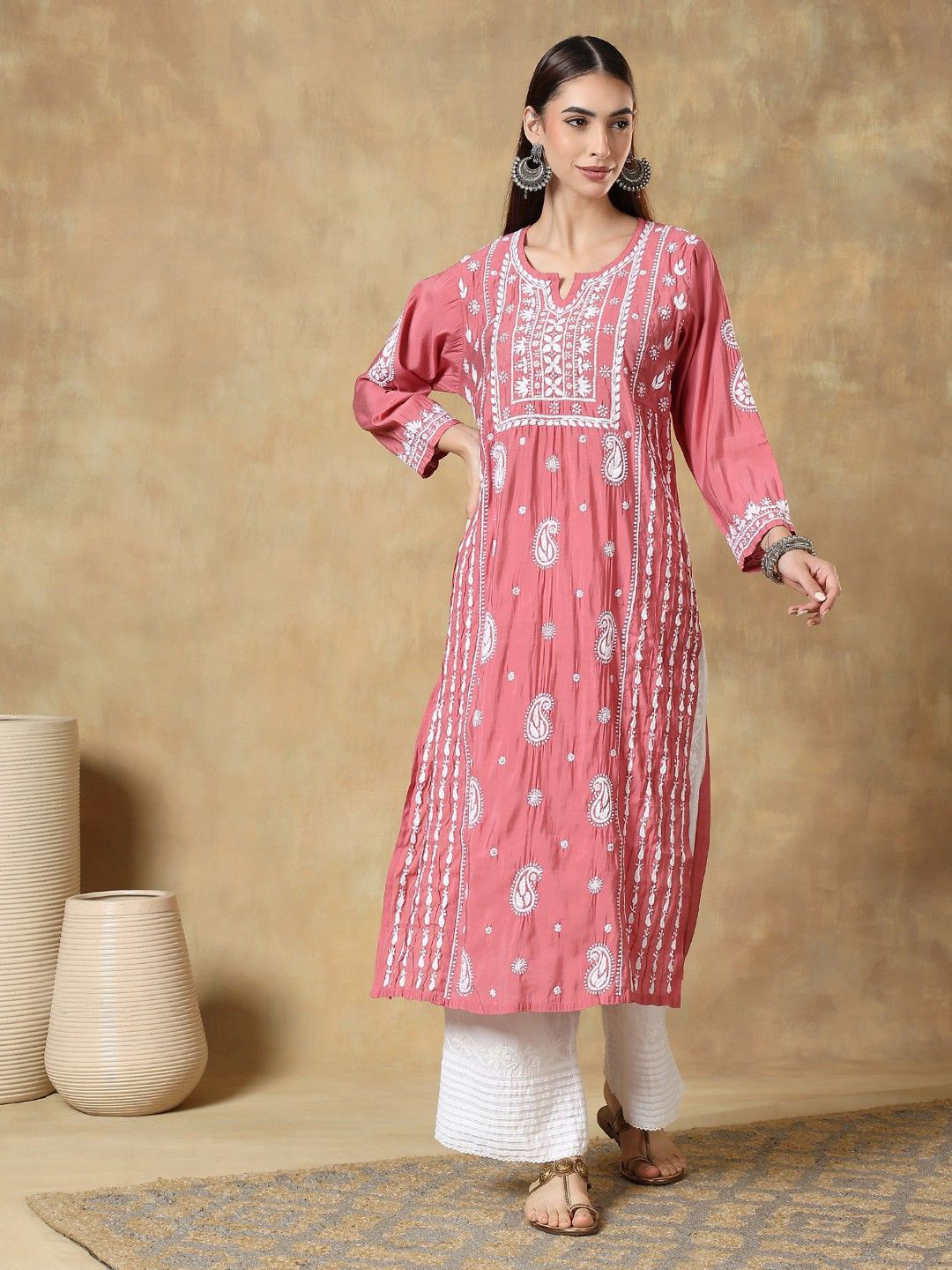 Club Loom Roman Silk Ethnic Embroidered Thread Work Round Neck Straight Kurta