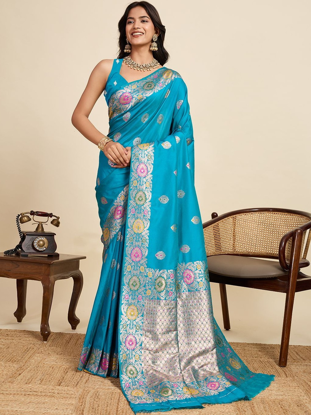 VS MALL Ethnic Motifs Woven Design Zari Paithani Saree