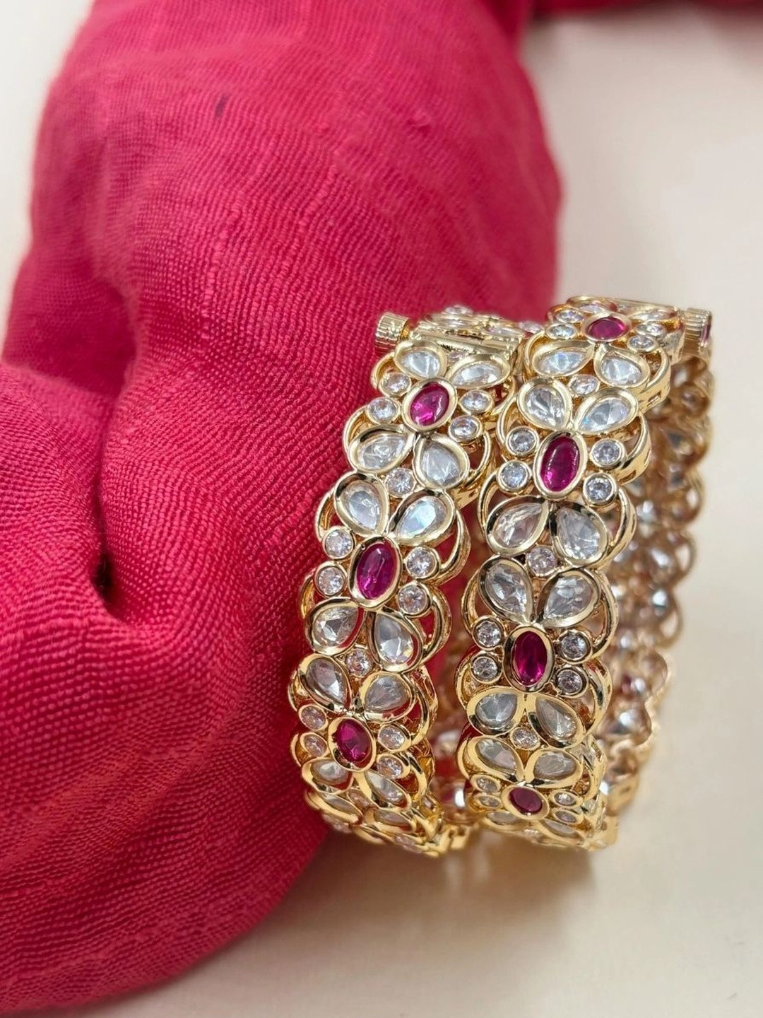 Gehna By  Beadazzled Women Set Of 2 Pink Gold-Plated Kundan Studded Bangles