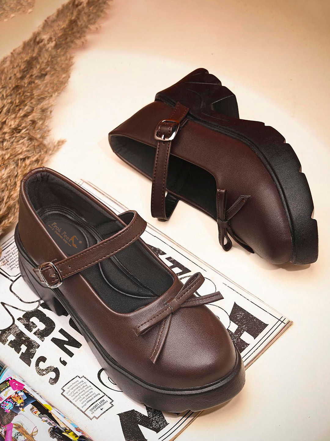 Froh Feet Women Textured Chunky Sole Mary Jane Shoes with Bows