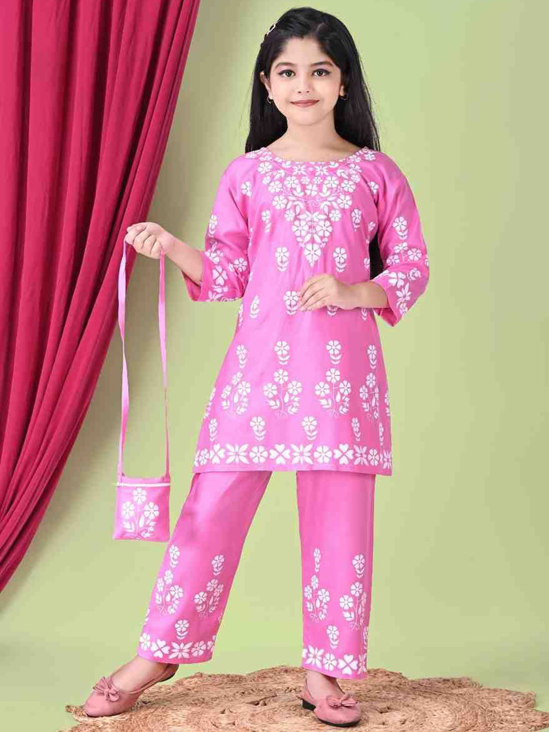 GLAMOUR WORLD GARMENTS Girls Pink Ethnic Kurta Palazzo Set