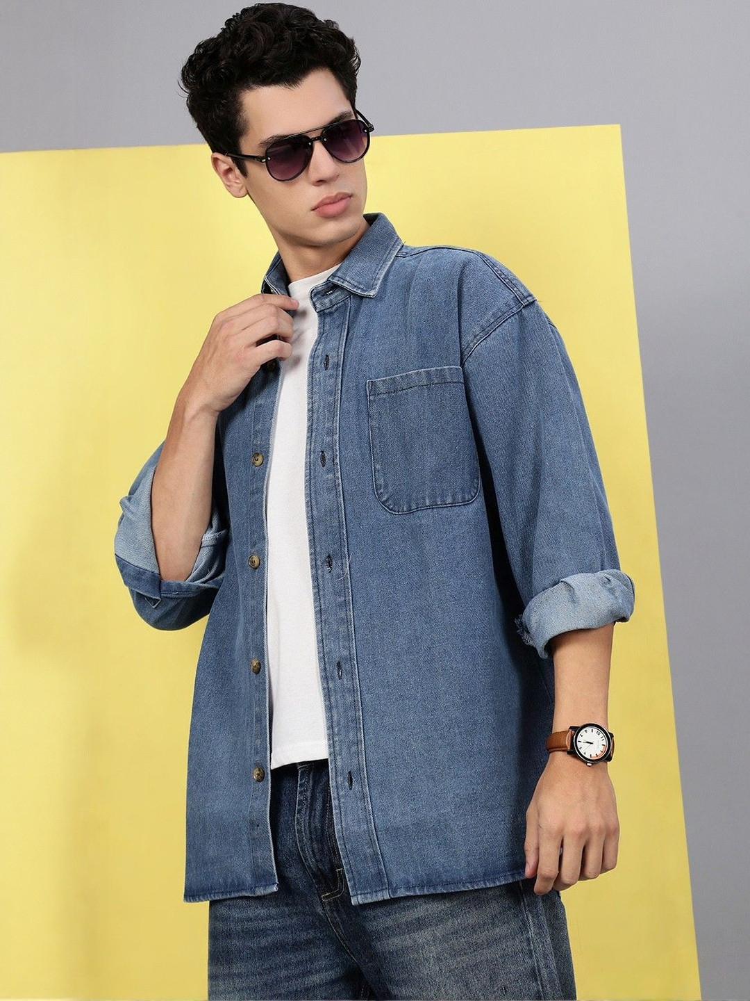 VOXATI Men Blue Relaxed Cutaway Collar Long Sleeves Faded Oversized Denim Shirt