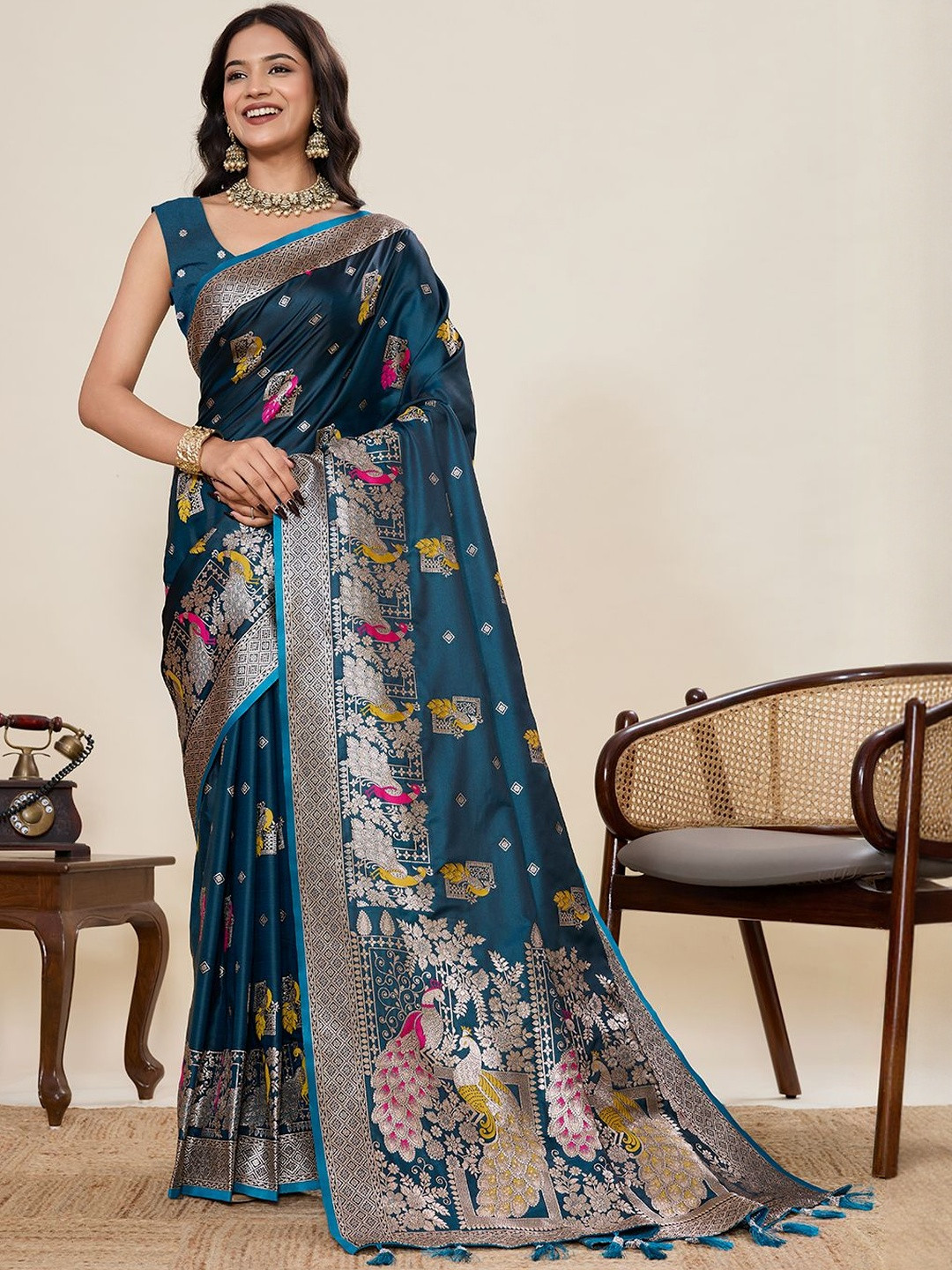 VS MALL Ethnic Motifs Zari Heavy Work Paithani Saree
