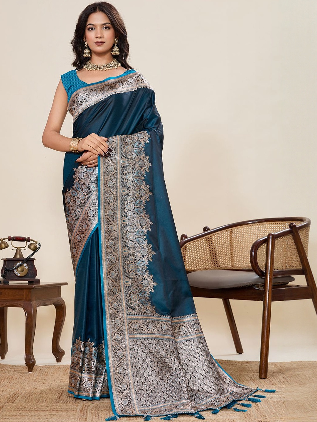 VS MALL Woven Design Zari Satin Heavy Work Paithani Saree