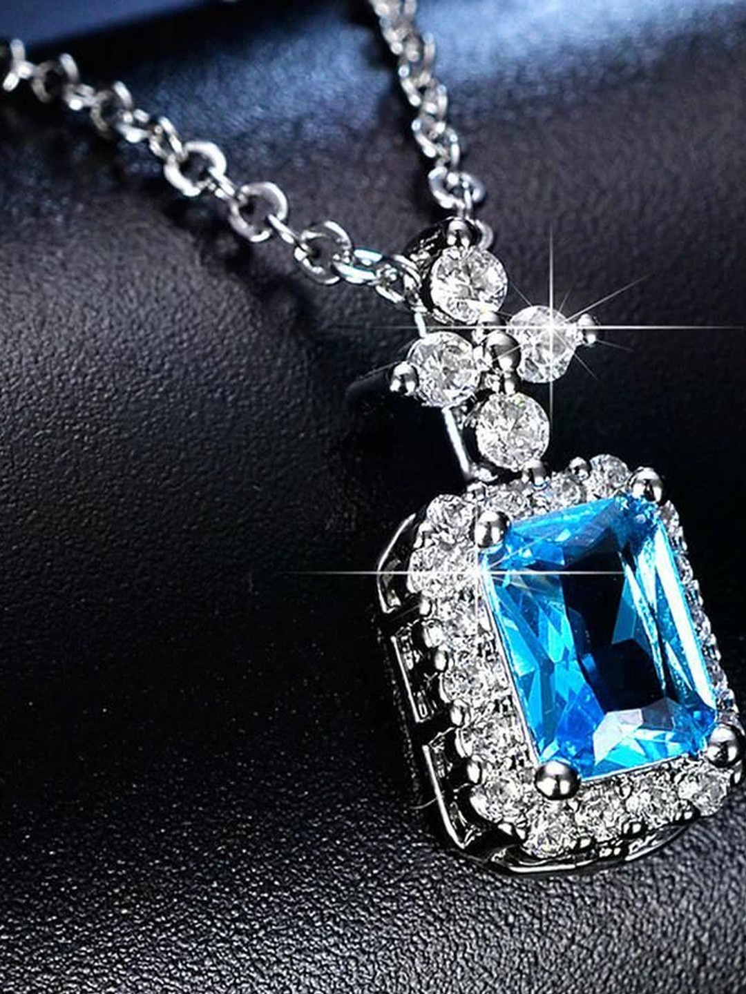 MODE & MINIMAL Silver-Plated Blue Stone Anti-Tarnish Solitaire Pendant & Chain