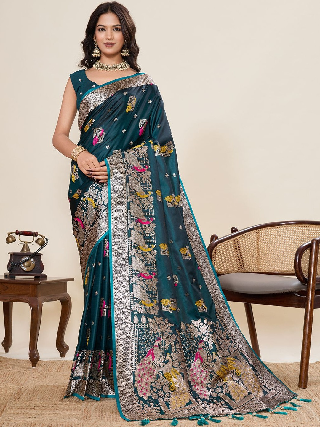 VS MALL Ethnic Motifs Zari Handloom Paithani Saree