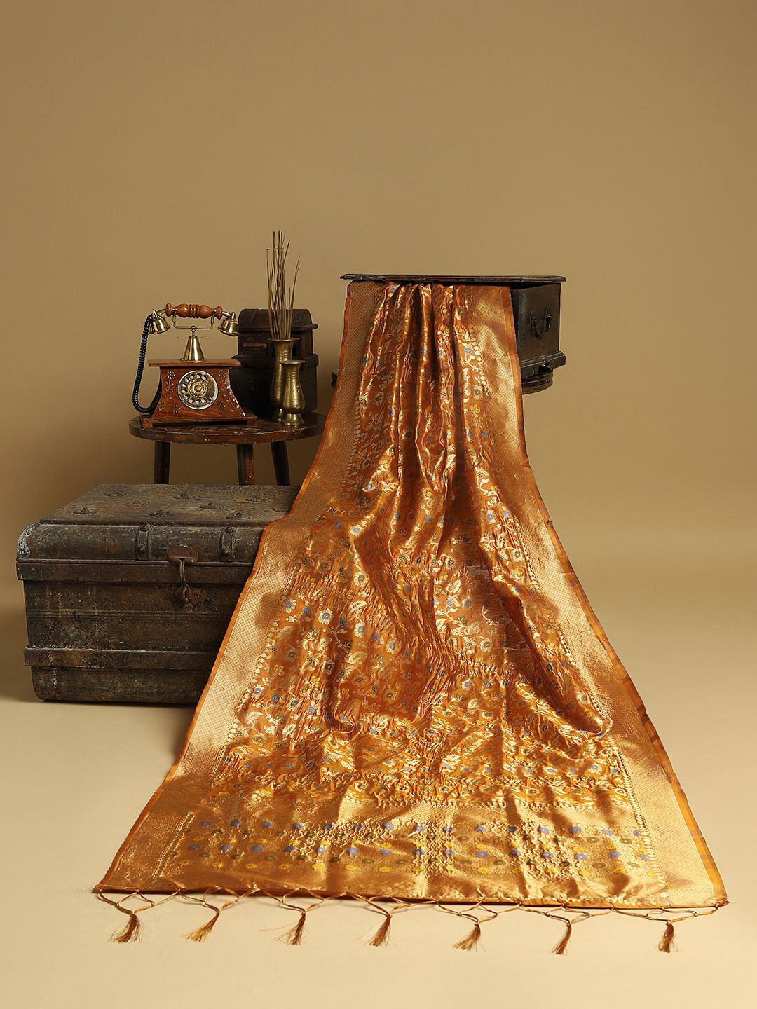 Globus Floral Woven Design Zari Brocade Dupatta