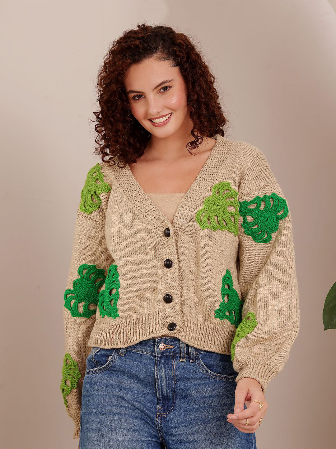 Velvery Women Embroidered V-Neck Cardigan