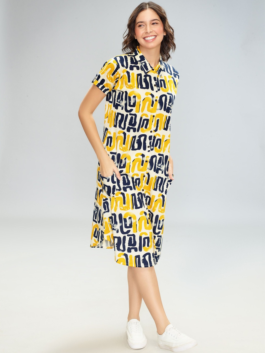 LOTIK Women Yellow & Blue Cotton Geometric Printed Knee Length Short Nighty