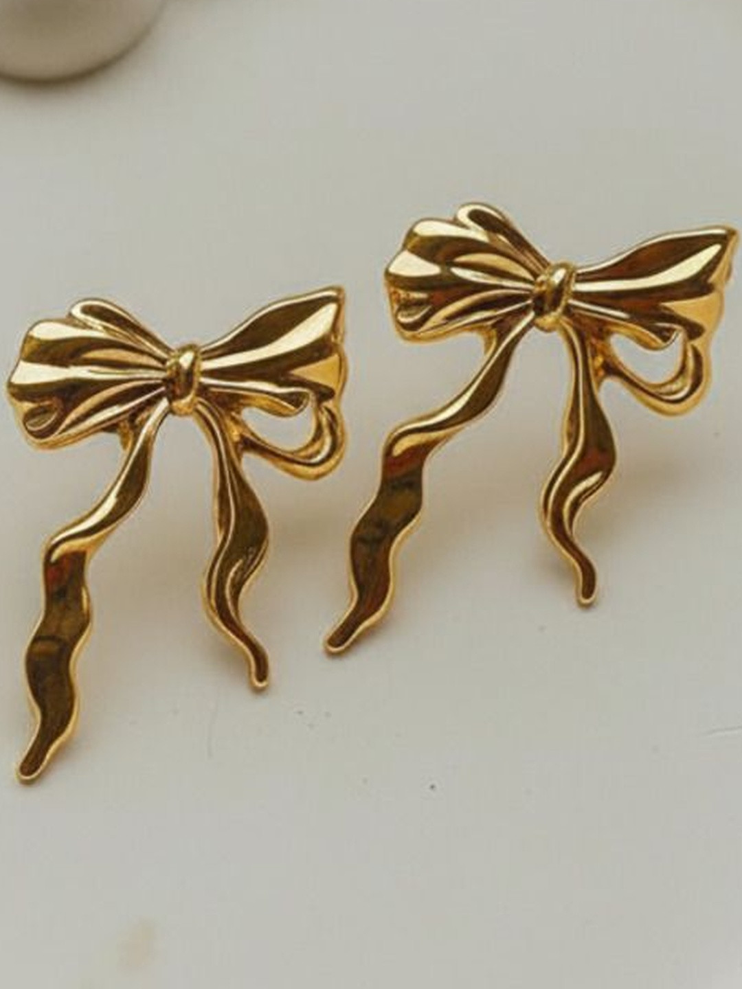MODFUSE Women Gold-Toned Bow Knot Studs Earrings