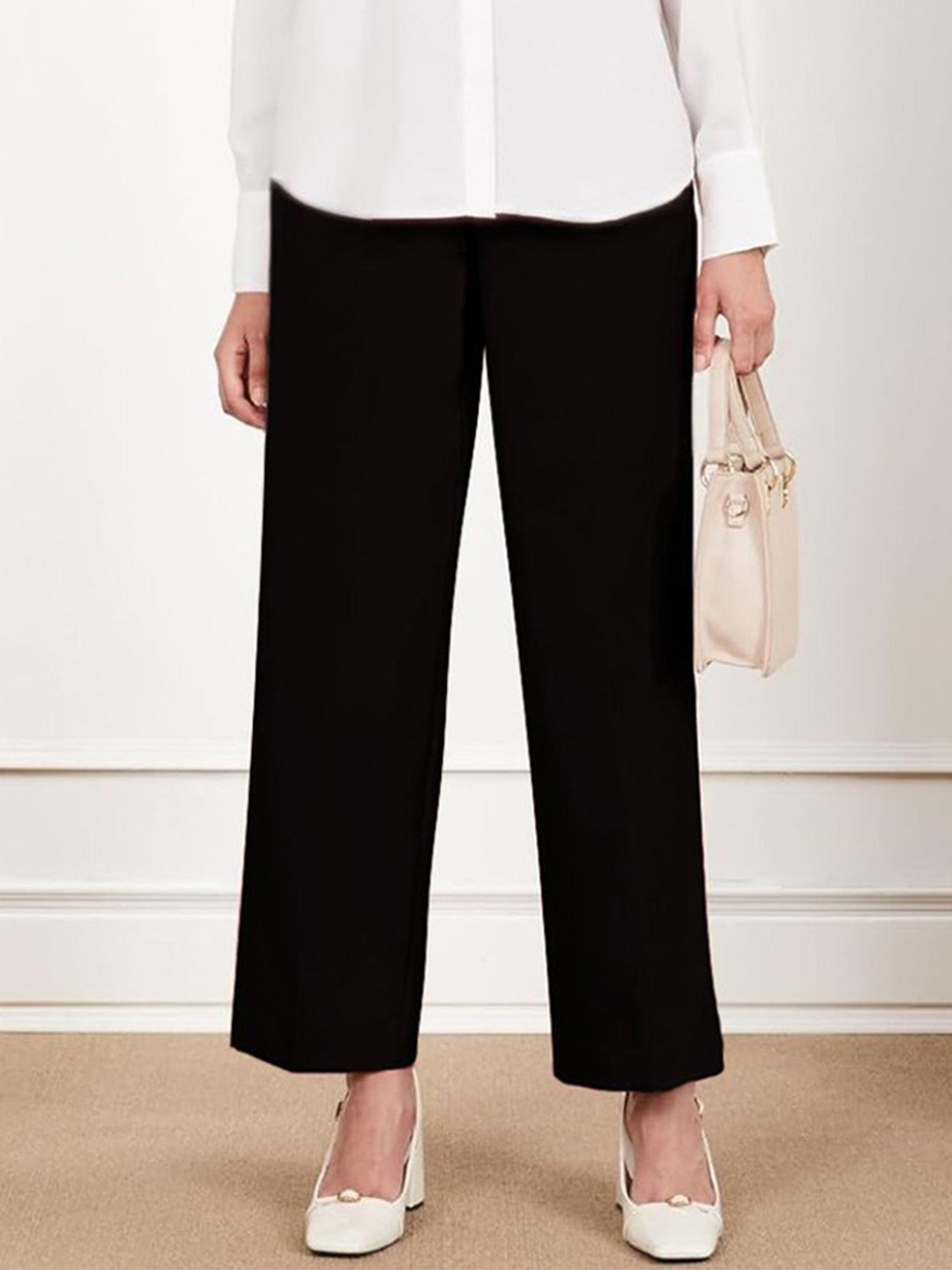 Sizi Women Relaxed Straight Fit Formal Pants