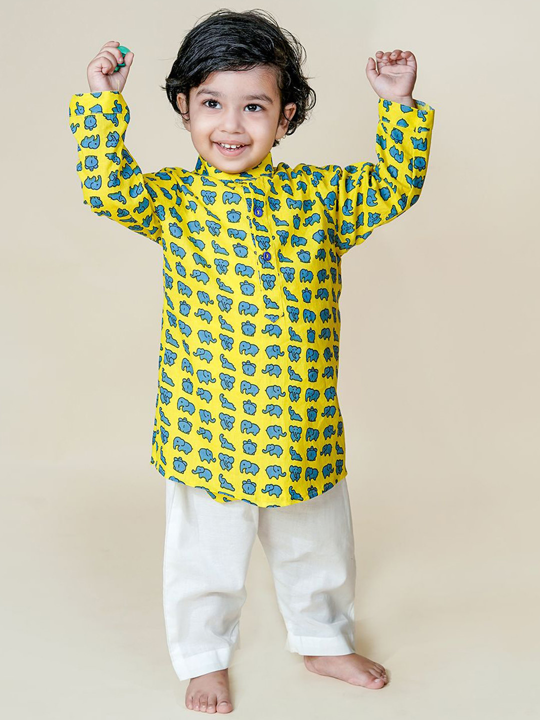 Chanda Mama Boys Animal Printed Regular Pure Cotton Kurta with Pyjamas