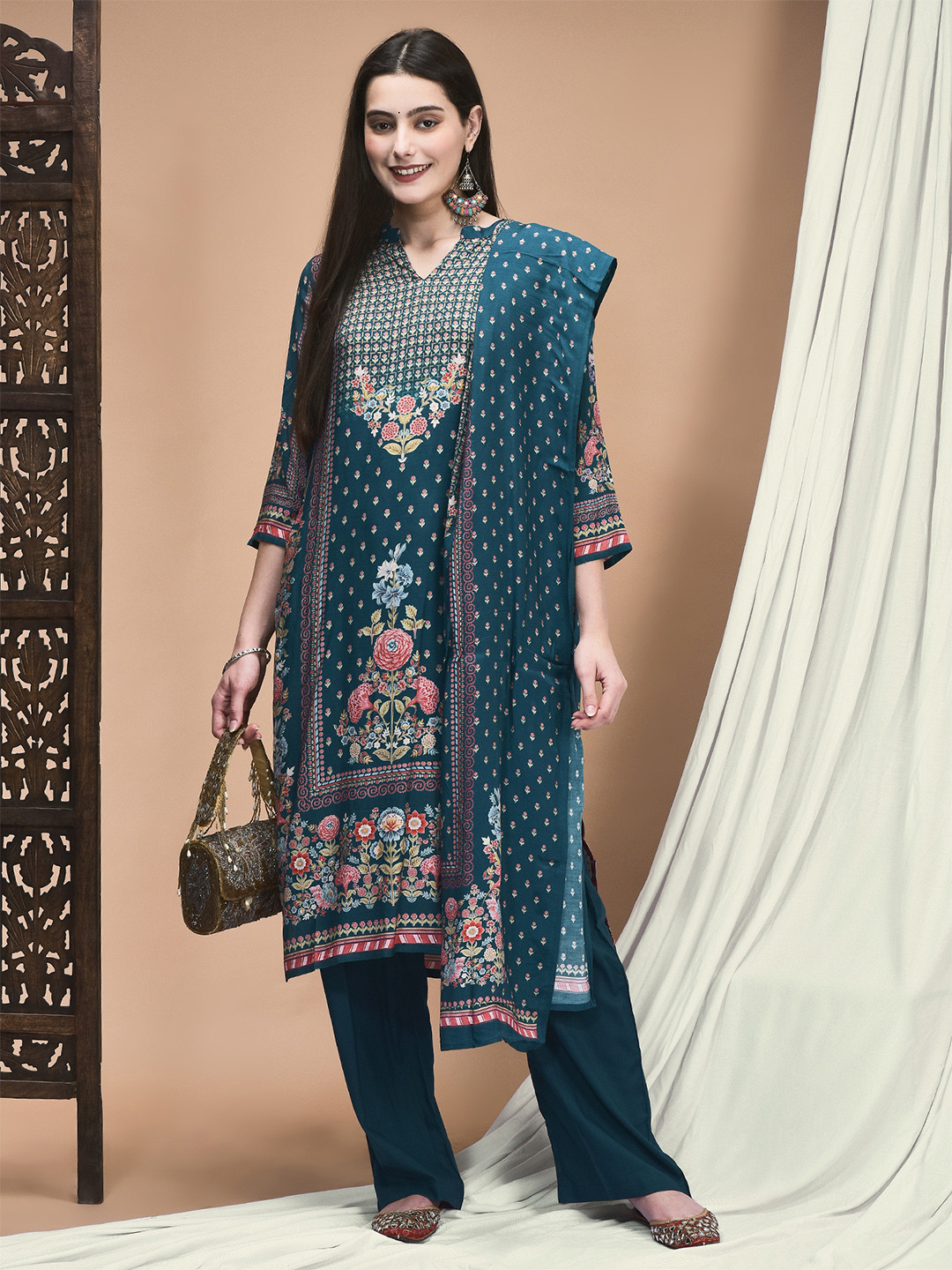 Shree Floral Printed Mandarin Collar Muslin Straight Kurta With Trouser And Dupatta