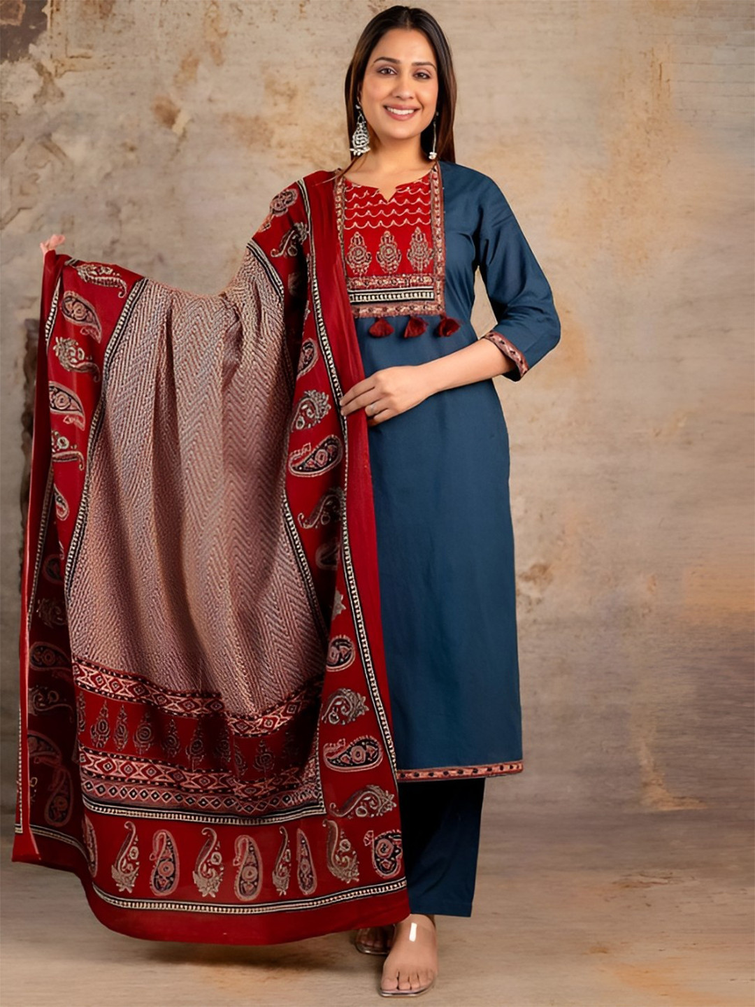 JAIPURI COLLECTION Yoke Design Thread Work Pure Cotton Kurta With Trousers & Dupatta