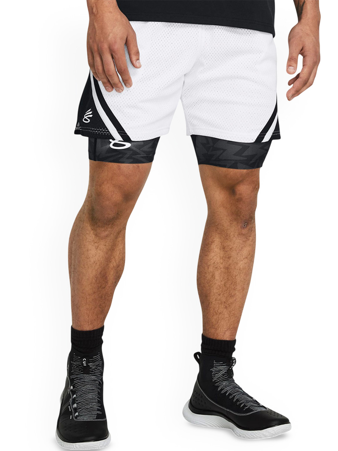 UNDER ARMOUR Men Colourblocked Relaxed Fit Curry Mesh 4 Shorts