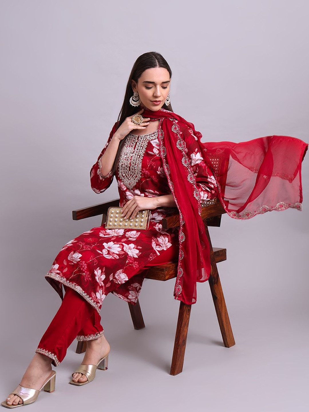 HERE&NOW Women Floral Printed Embroidery Work Kurta & Bottom With Dupatta Set