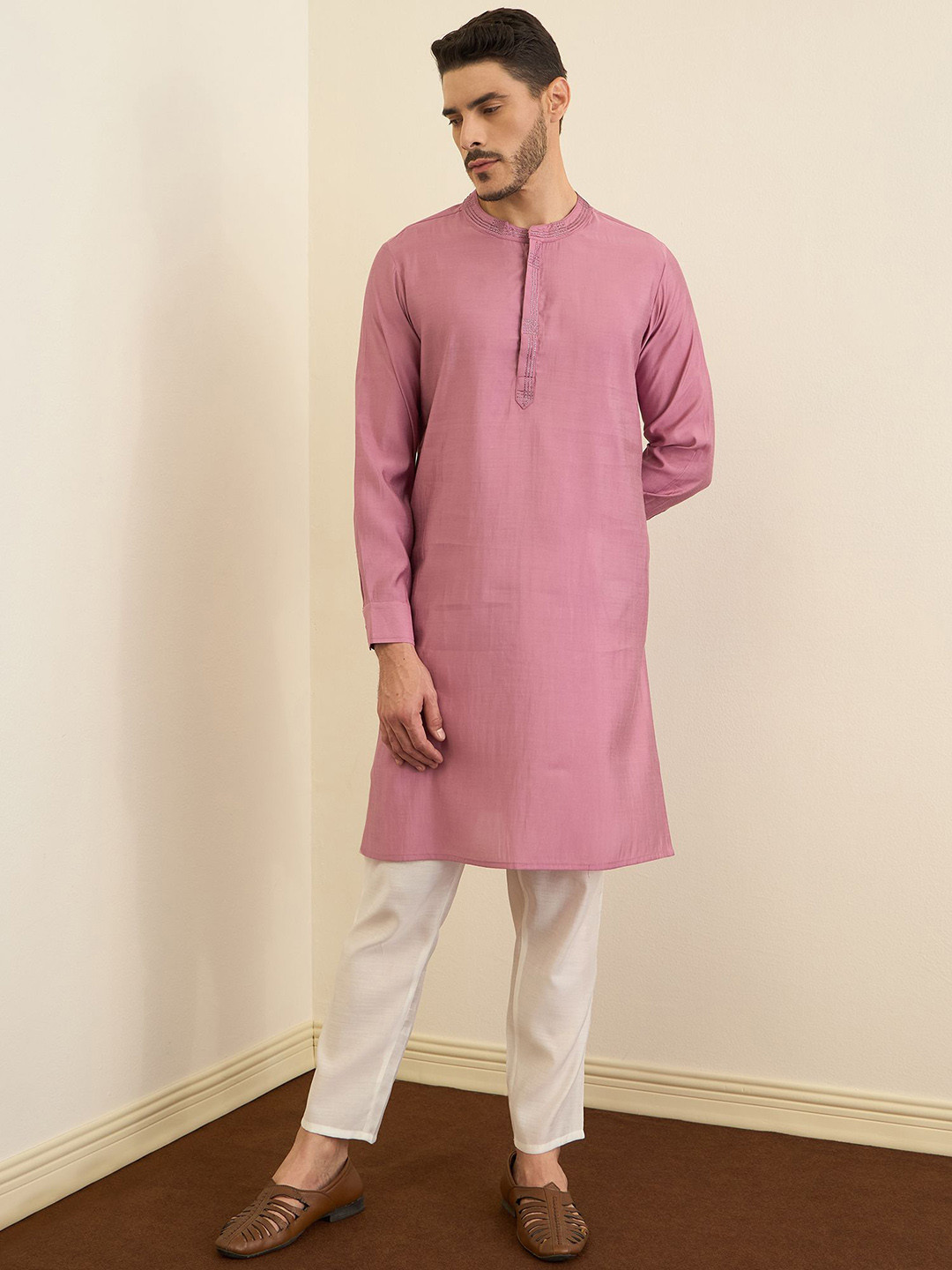 House of Pataudi Mandarin Collar Stones Work Straight Kurta