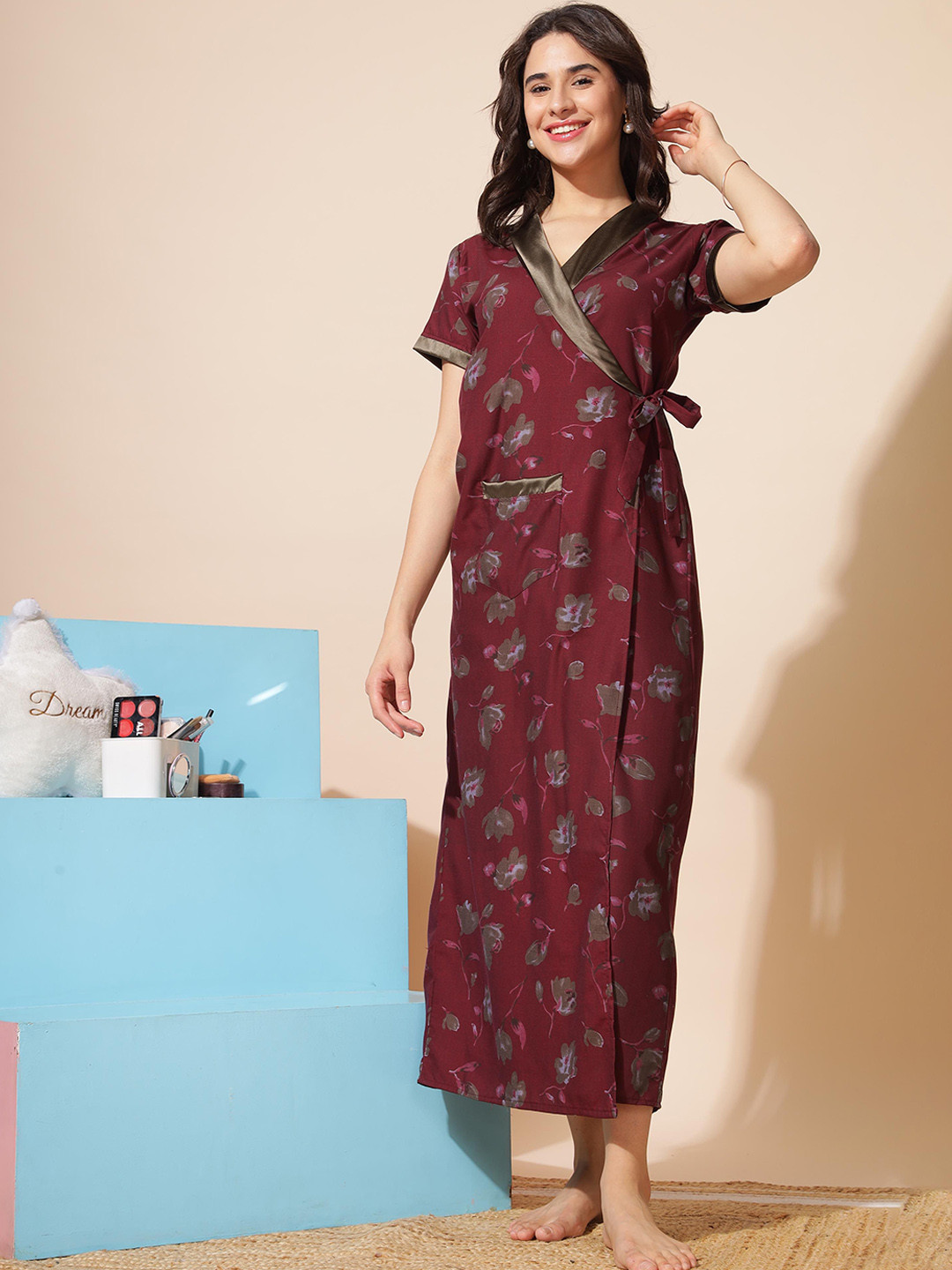 9shines Label Women V-Neck Short Sleeve Maxi Night Robe