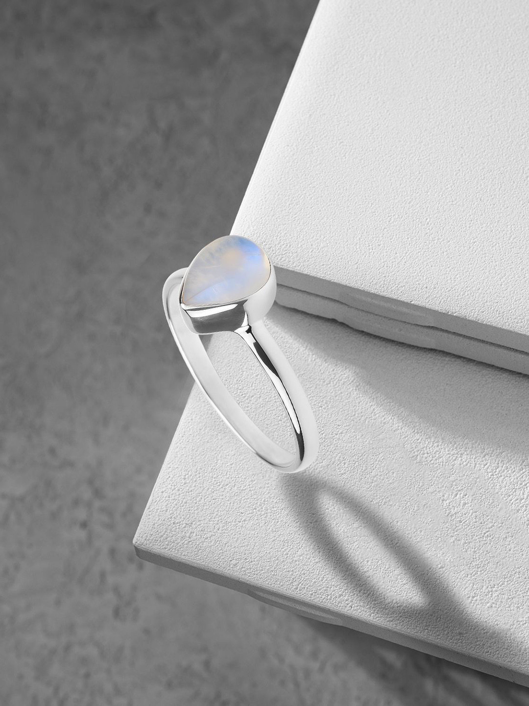 Meadows 925 Sterling Silver Rainbow Moonstone Gemstone Studded Finger Ring