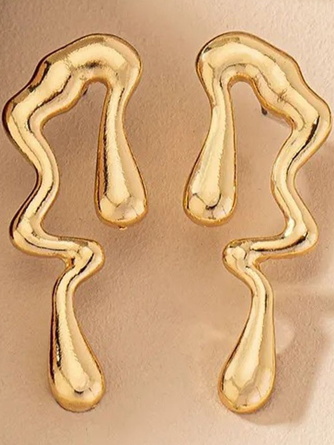 FIMBUL Gold-Plated Fluid Shaped Studs