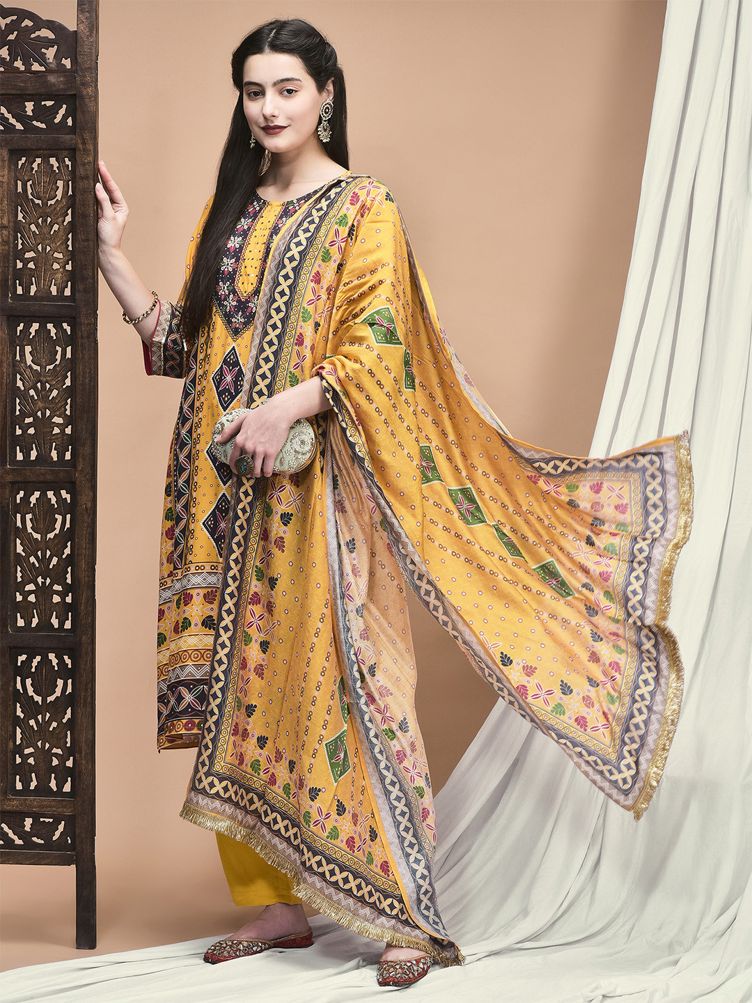 Shree Women Printed Regular Liva Kurta with Trousers & With Dupatta Kurta Sets