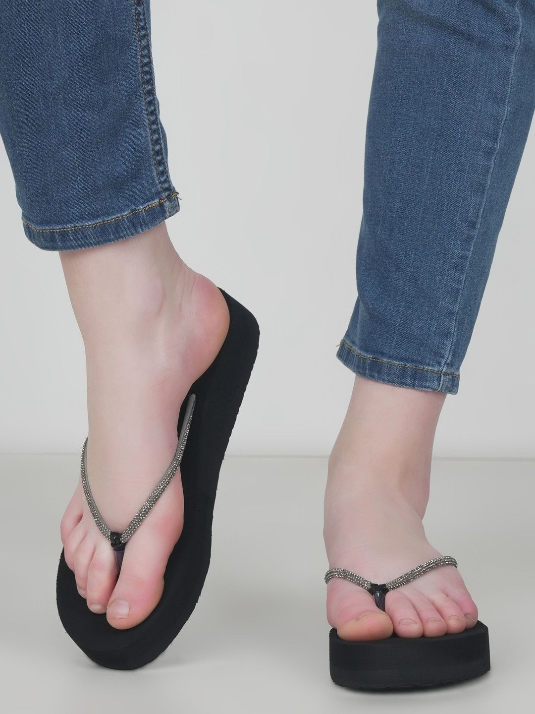 CORSICA Women Black solid Canvas Ortho pain relief flip flop  Super Soft Heels Slipper